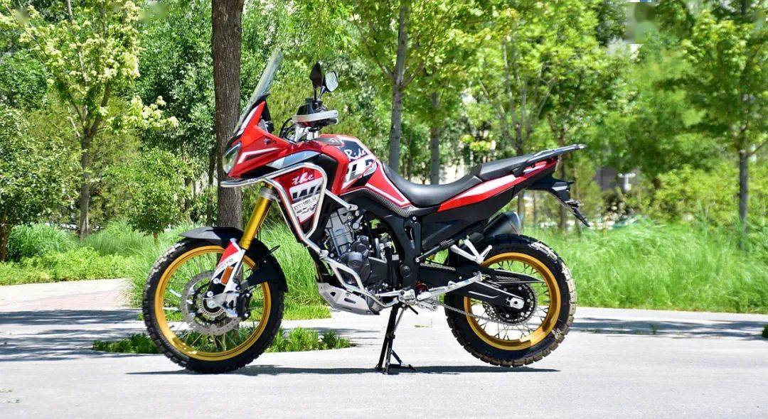 36l超强续航国产硬派探险车恒舰大海道500穿越版试驾