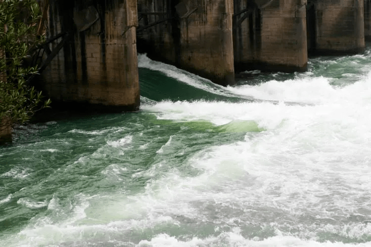 汇流 来自搜狐网