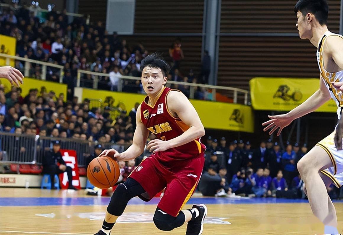 尘埃落定王奕博正式三年续约浙江本周归队终于安定了