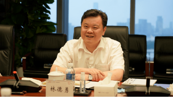 省地方金融监管局党组书记局长林德勇一行调研长沙银行