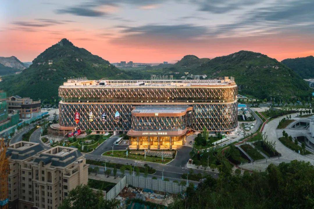 2022暑期亲子游贵州天眼大小七孔千户苗寨黄果树瀑布趣游贵州民族特色