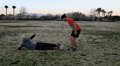 教你正确的滑铲姿势(动图演示)