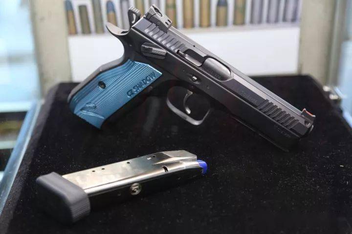 鹤岗谕霖实弹射击场大口径运动枪支开放