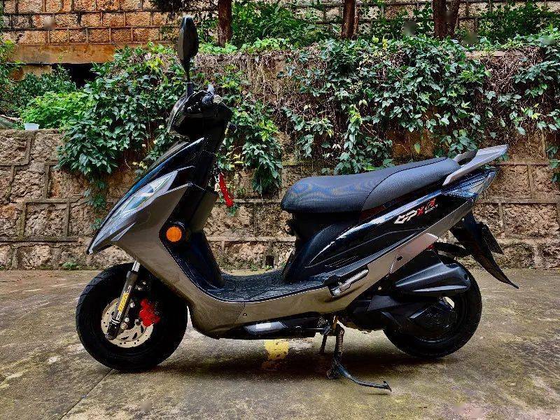 一手车,送改件光阳 gpx125