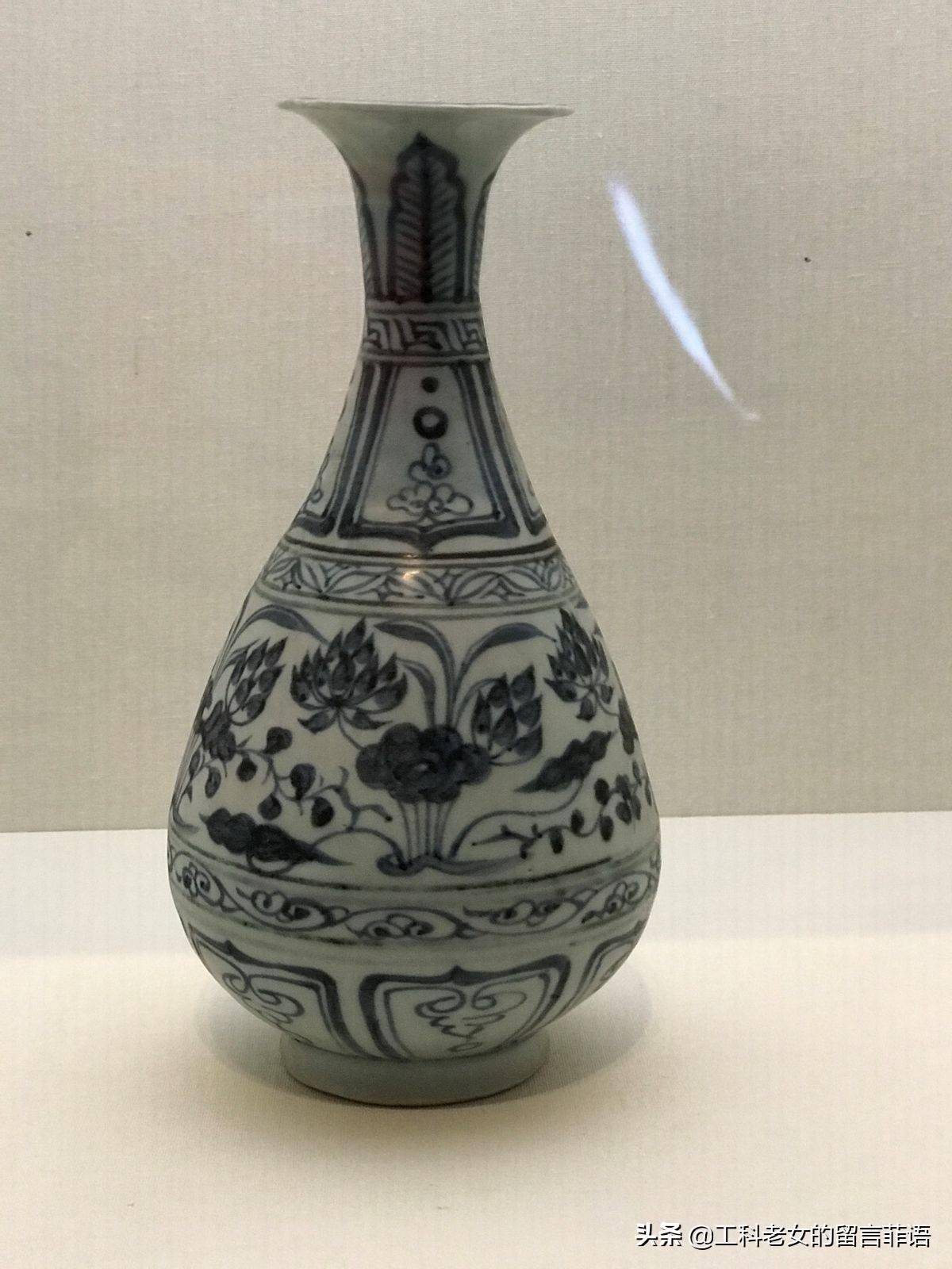 国博元代陶器展:元青花梅瓶,执壶和玉壶春瓶