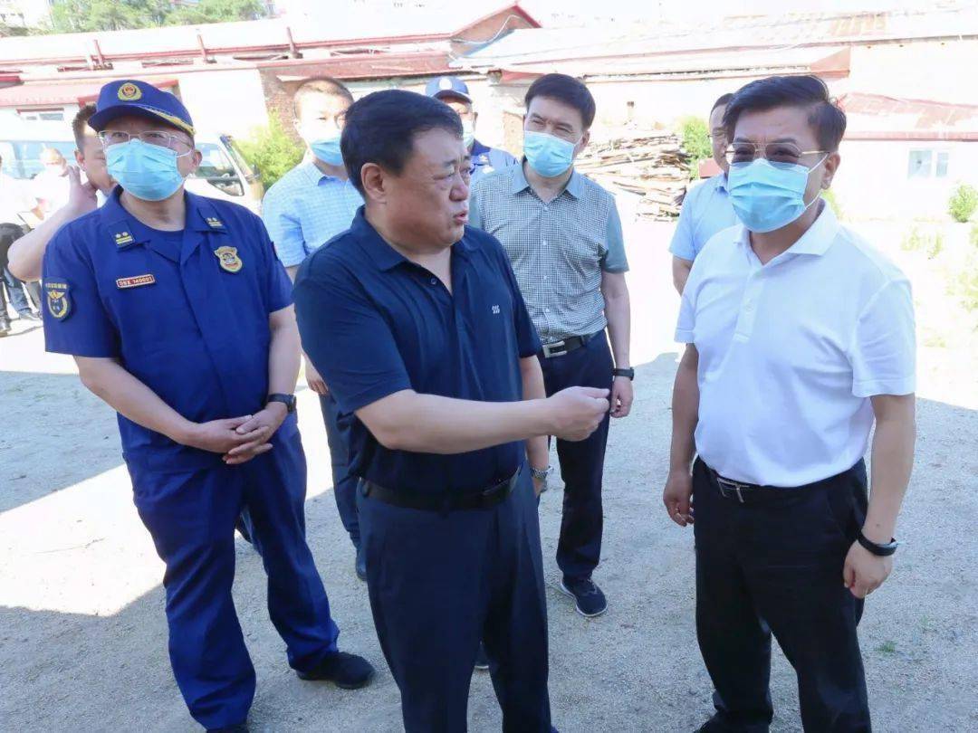 你好火焰蓝丨鹤岗市委副书记市长王兴柱带队检查城镇燃气领域安全工作