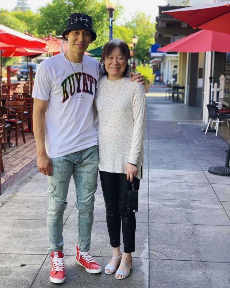 林书豪最大遗憾是小时候没更听父母话现在懂得向他们寻求建议