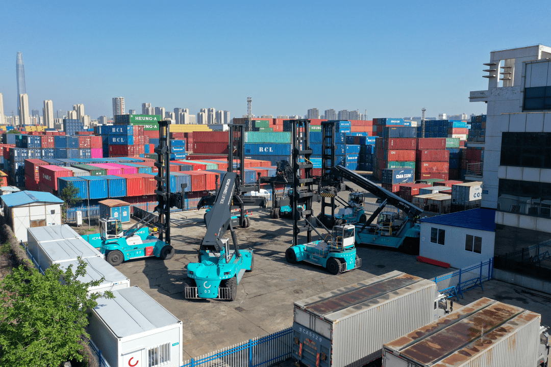 热烈庆祝科尼设备批量交付天津中外运集装箱发展有限公司