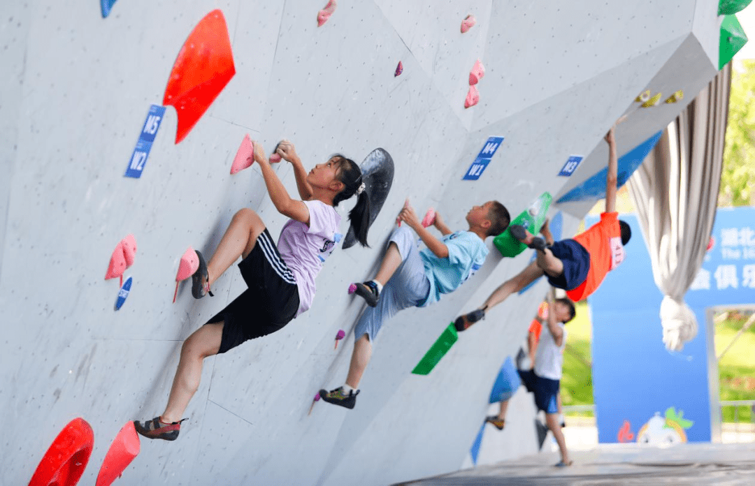 亚洲最大室外攀岩场地投入使用 省十六运攀岩比赛圆满落幕_武汉体育