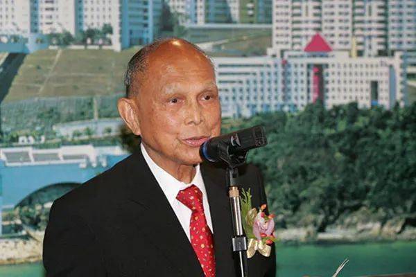 这位潮商也为抗美援朝贡献很大,订购橡胶支持内地_陈伟南_香港_潮州