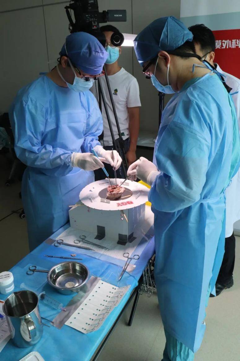 河南这两位医师获手术技能大赛全国亚军_瓣膜_胡俊龙_徐高俊