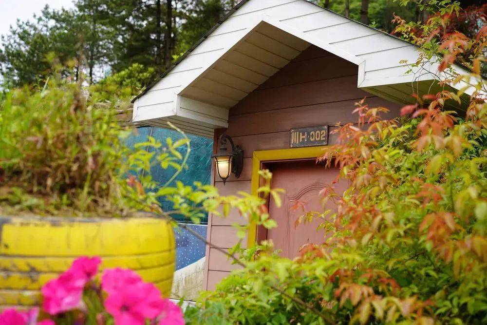住进曾家山这8家高颜值避暑民宿,独享夏日清凉_客房_康栖林_简舍