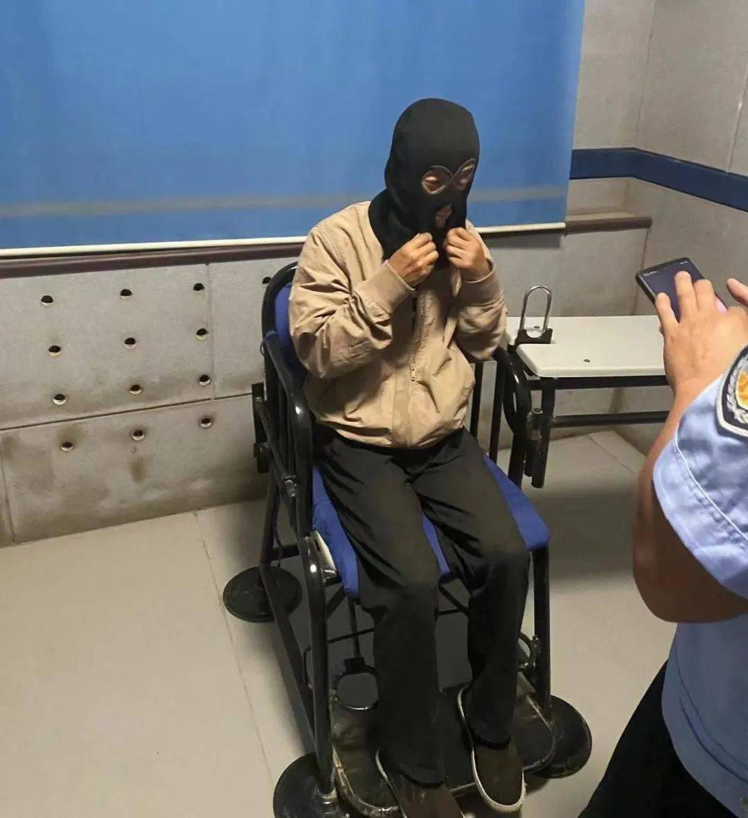 内蒙古一男子专挑凌晨 蒙面带撬棍 疯狂作案40余起…_秦某某_临河