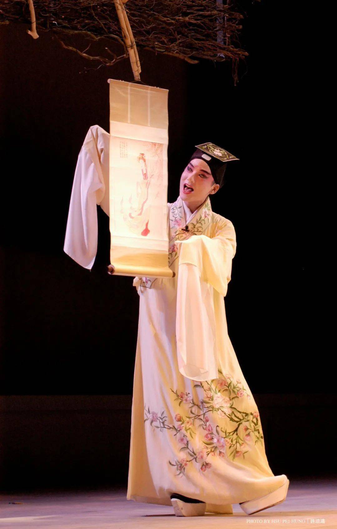 开票预告 | 说不尽的相思梦!青春版《牡丹亭》浪漫上演!