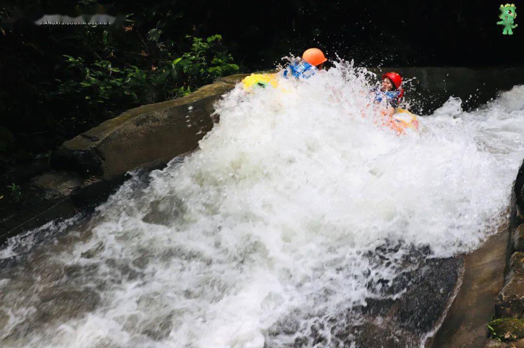 一是4a级九瀑峡漂流景区.
