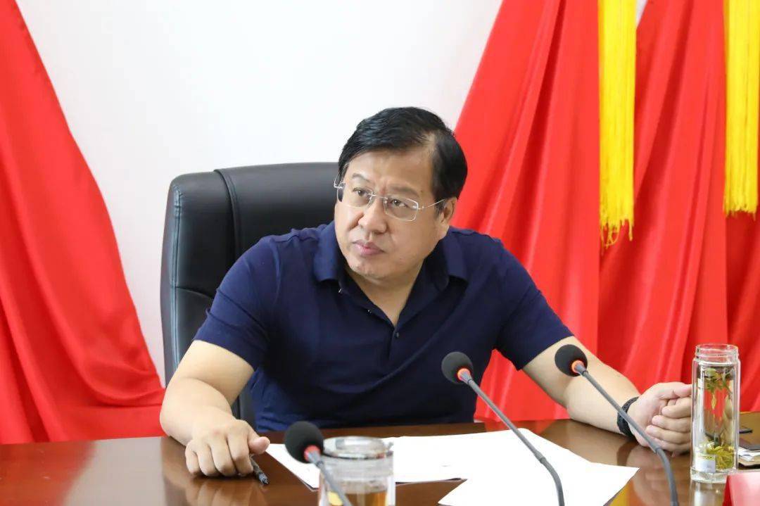 7月21日上午,区委书记李俊朝主持召开招商工作调度会,会议听取路南区
