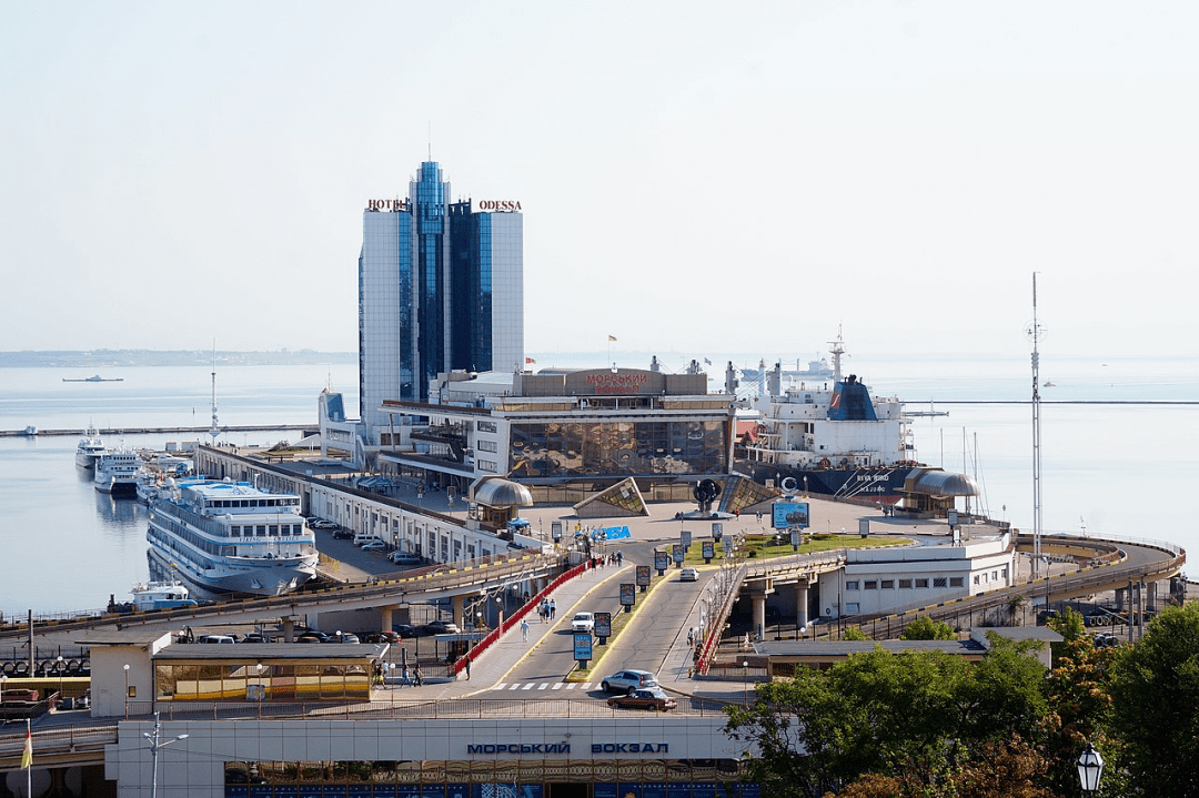 被导弹袭击的敖德萨,是世界粮食危局的唯一出路_港口_海运_协议