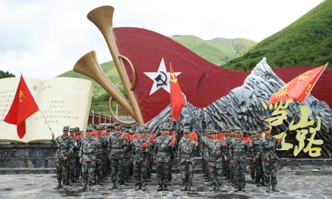 "时代答卷"彰显红军传人本色——阿坝军分区践行爱民为民服务宗旨纪实