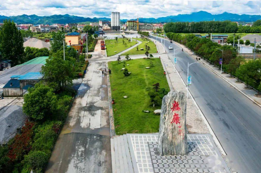 社会治理示范镇"拥有"建筑小镇,稻虾小镇走"农旅融合"之路盛康镇以"稻