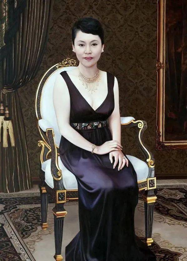 油画家薛雁群笔下的人物油画中的中式女子身段曲线柔美,凹凸有致.