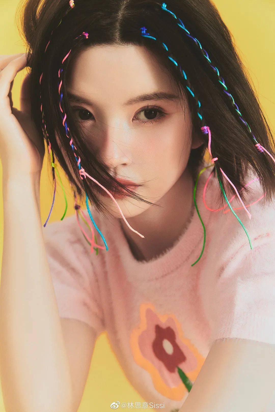 花样编发少女