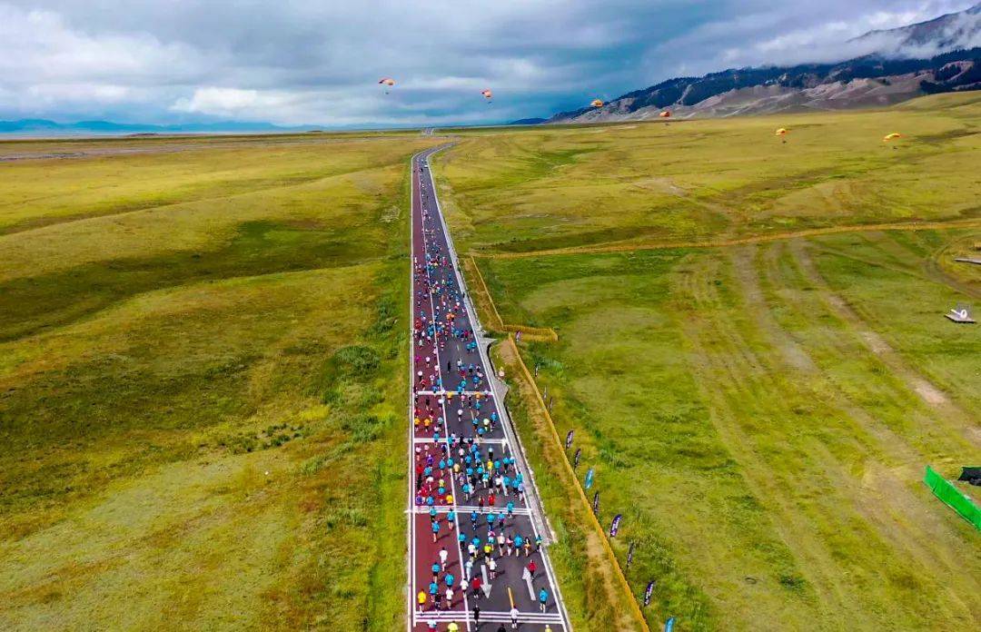 魅力赛里木生态马拉松2022年赛里木湖马拉松开赛