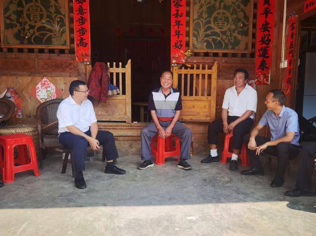 县委副书记吴政富同志到纸房乡走访调研_工作_农村_乡村