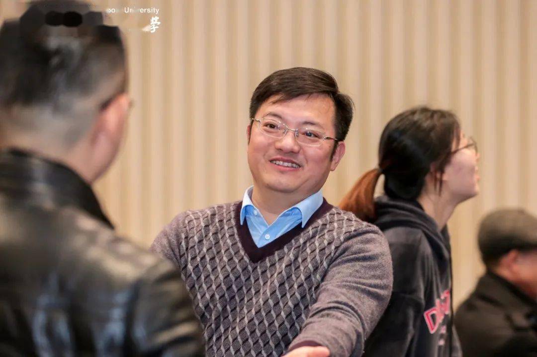 导师风采殷锐导师寻找差异不断探索