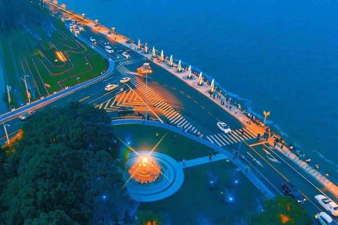 蠡湖大桥这些桥虽然不是"鹊桥"但一定也曾见证过许多的人间聚散离合愿