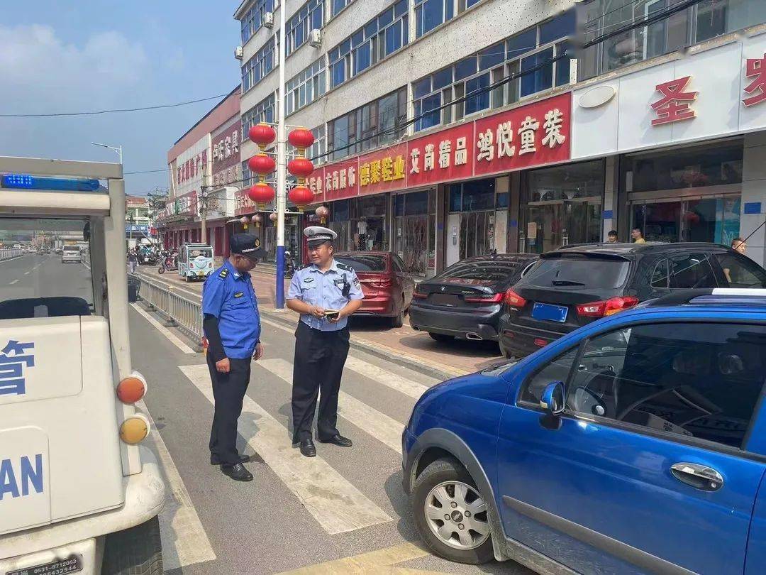 创文明典范城市喜迎党的二十大仲宫街道加强停车秩序整治改善道路交通
