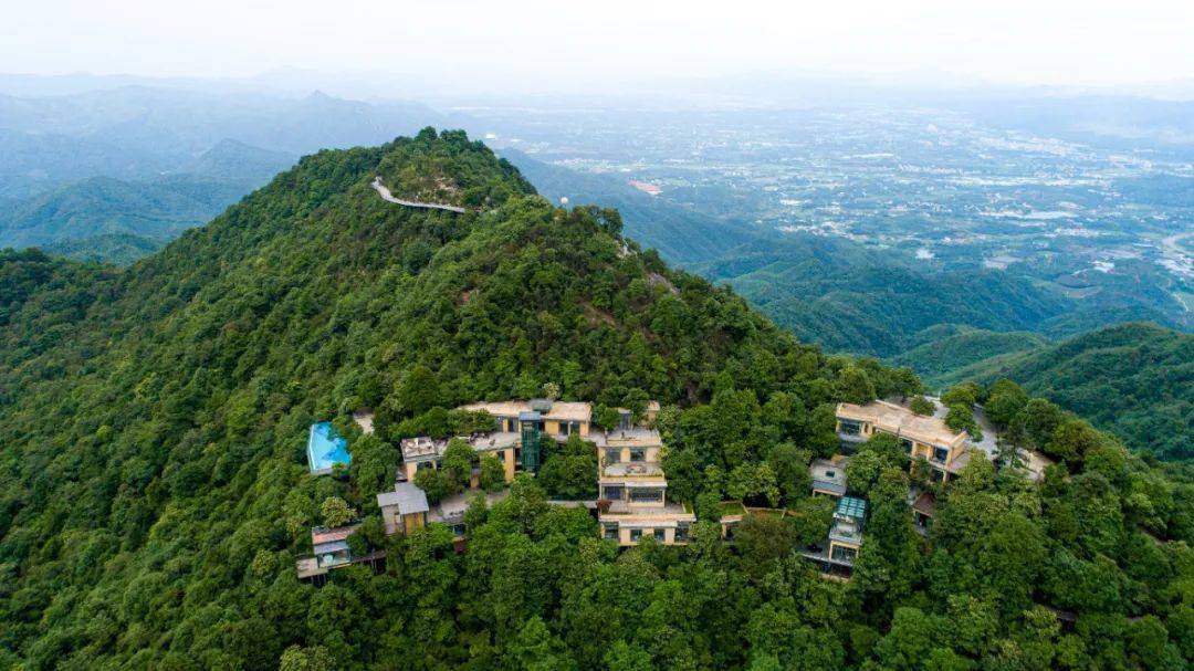 "绿水青山就是金山银山"生态发展模式助推大余丫山旅游度假区发展