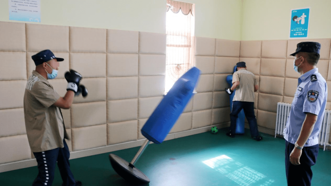 鄂尔多斯监狱强化新入监服刑人员心理健康教育