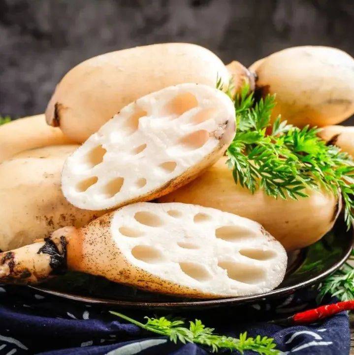 大暑时节吃一次鲜藕,清热生津又解暑,还能养脾胃_莲藕_同源_杂谈