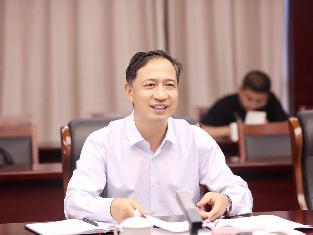 省委常委大同市委书记卢东亮来省乡村振兴局座谈交流巩固拓展脱贫成果