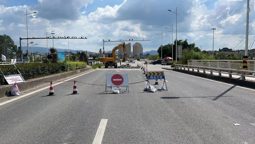 国道355线(福巴线)路面破碎板修复工程从漳州高新科技开发区草坂村至