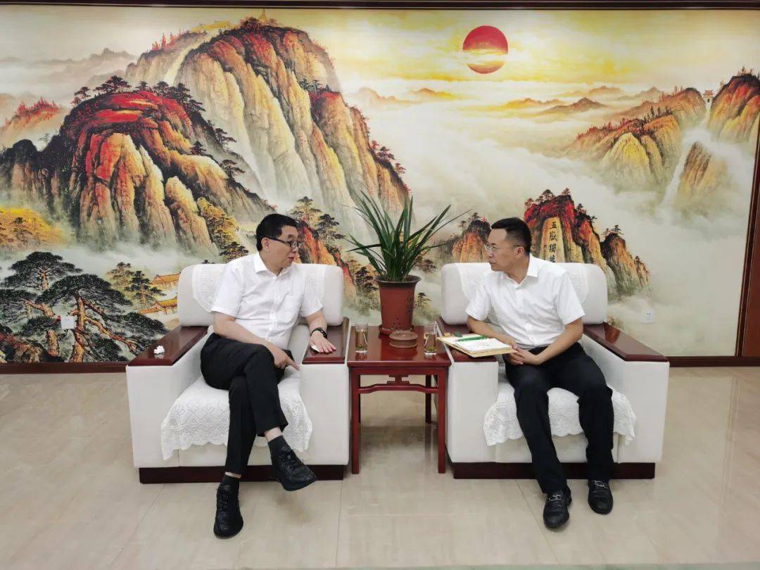 青岛市新动能产业发展促进会会长李生一行来访绿天使参观交流_服务