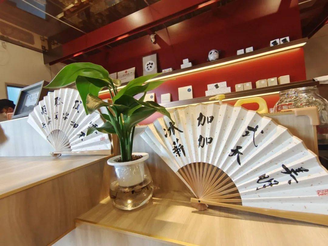 内联升跨界开卖咖啡,打造西城商圈新国潮文化空间_客群_大内·_消费