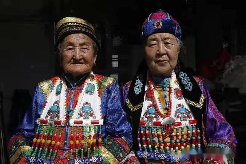 伊犁特克斯沙比纳部落服饰_蒙古_卫拉特_平台