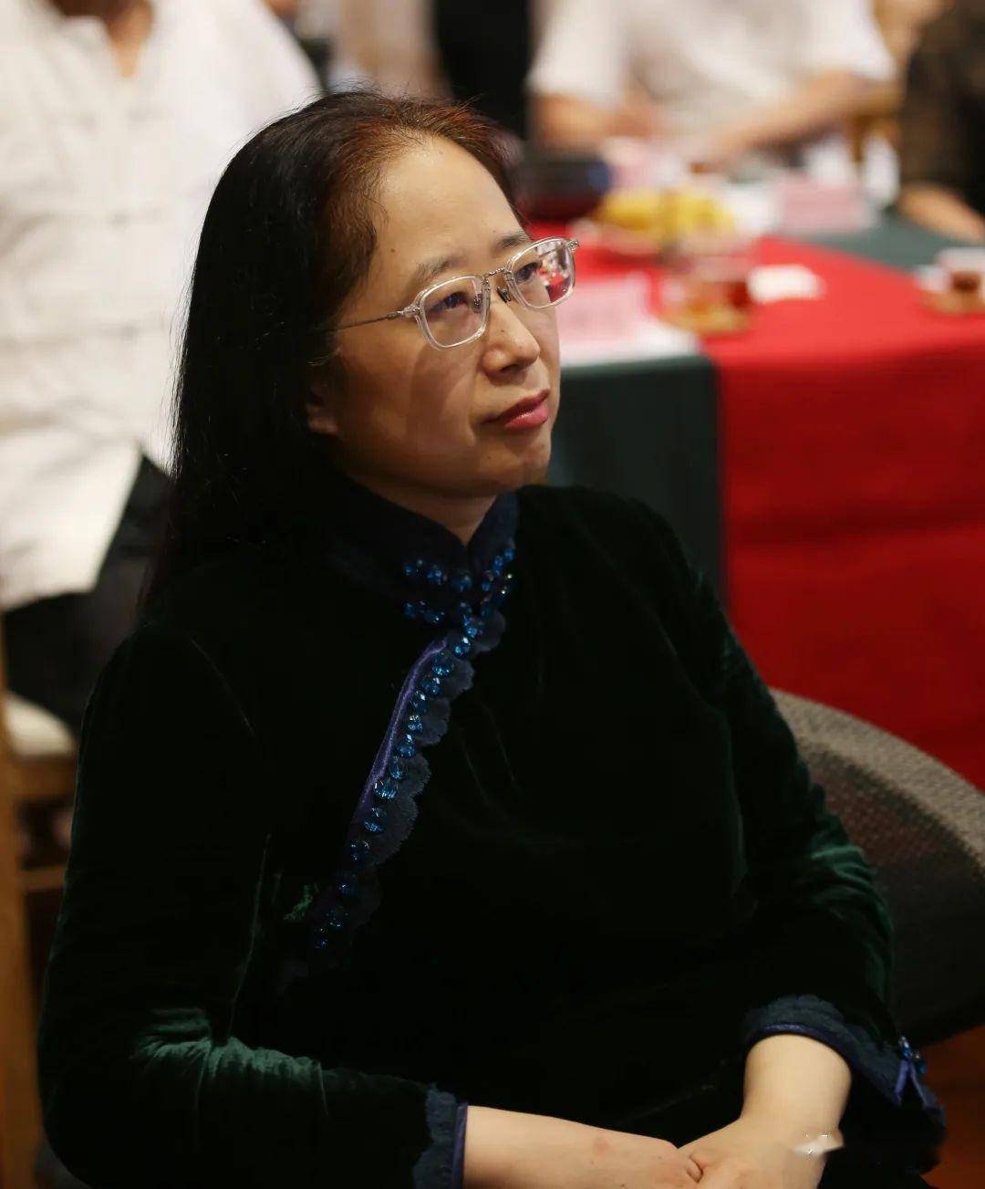 辽宁青年名医,大连肿瘤学会会长)"我从医者的角度,晓秋姐姐做的是上医
