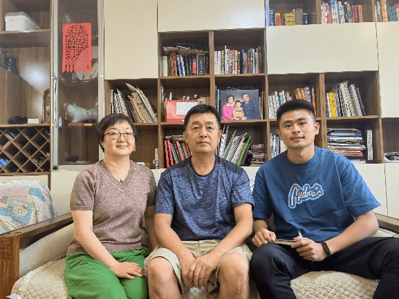 中石大辅导员暑假去哪了 | 家访实录_封雅涵_专业_马明雨