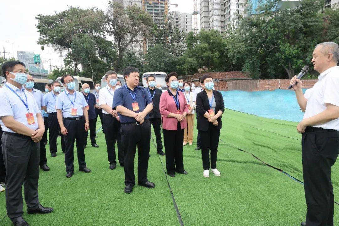 五级人大代表视察塔北路,高铁片区等城市建设重点项目