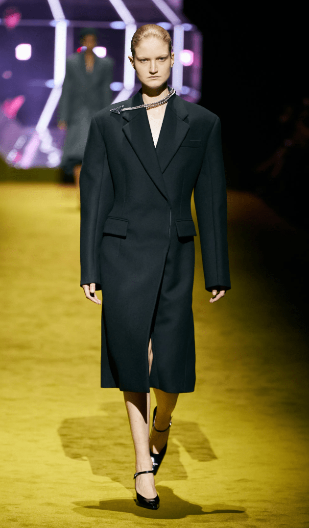 prada 最新2022秋冬北京大秀 | 各路明星名模走秀名场面,你pick哪一位