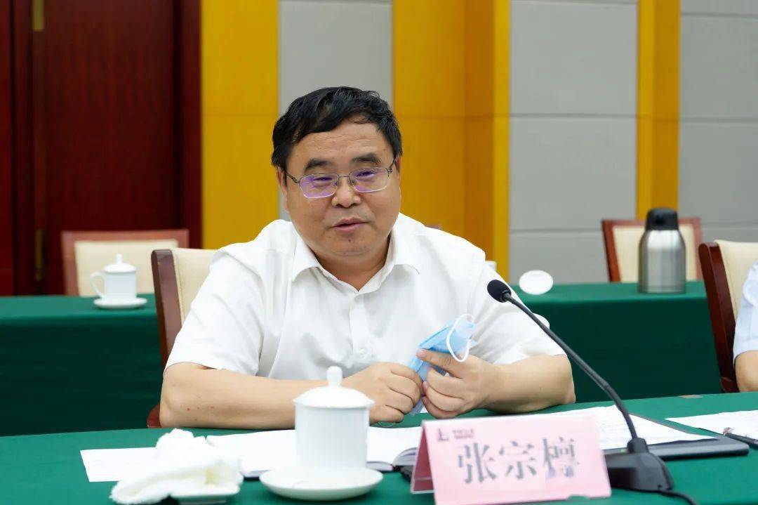 胜利石油工程公司总经理,党委副书记张宗檩表示,油田有引进新技术推动