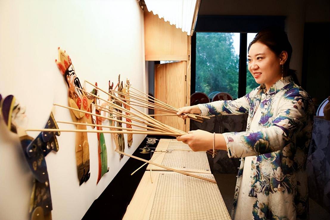 "光影道历史 双手舞千兵"本周六邀您去看皮影戏!