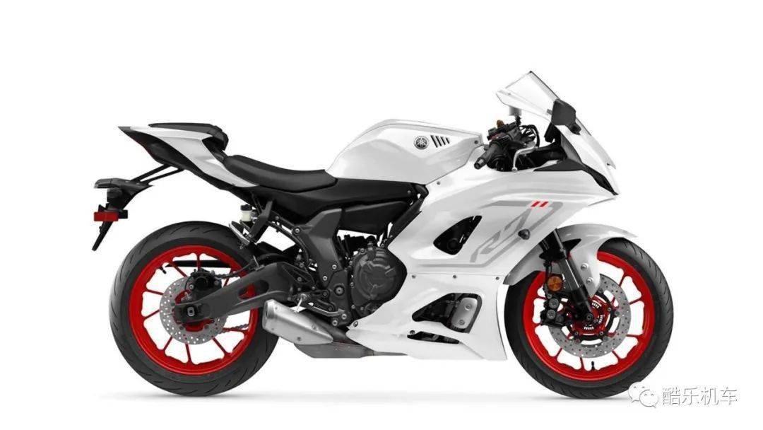 雅马哈 yzf-r3 和 yzf-r7 2023款配色升级,入门骑士好选择 | 酷乐机车