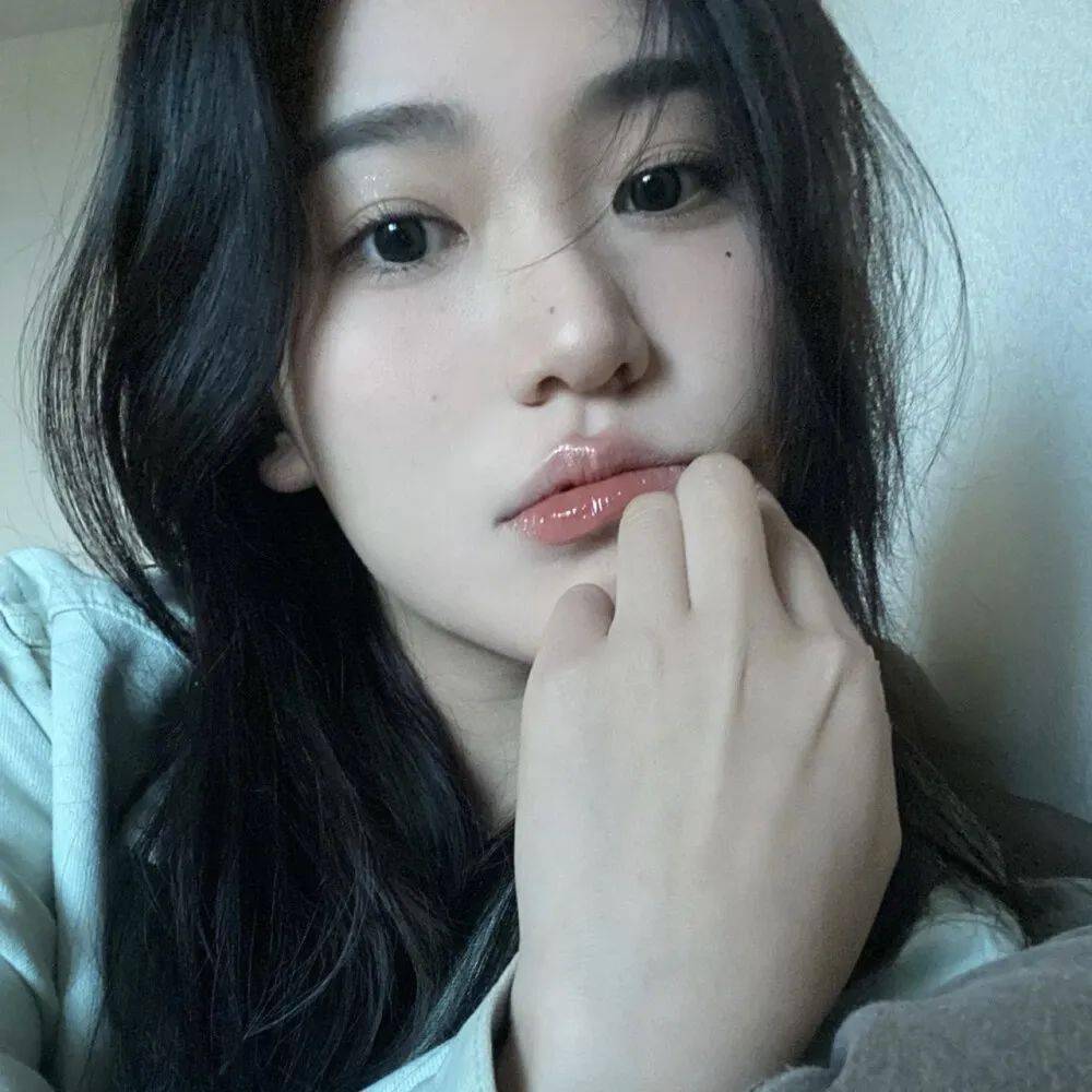 温柔女生头像 | 日子漫长,充满希望
