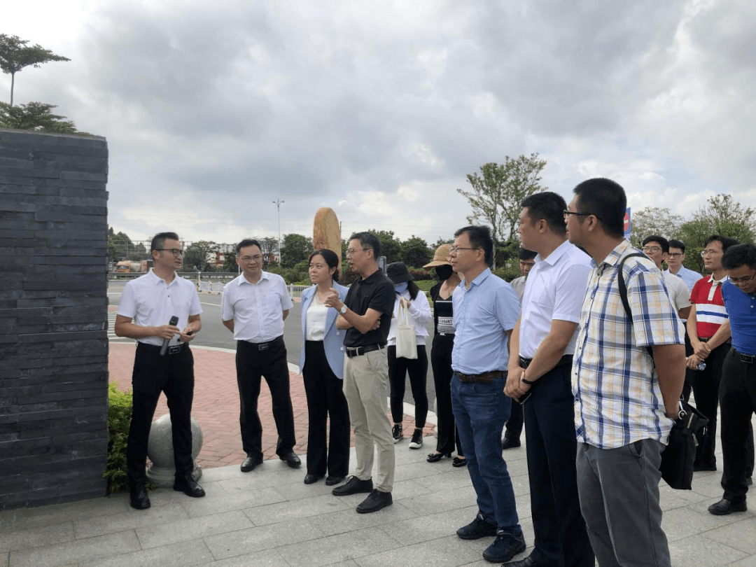 三水区副区长林均恒,佛山市自然资源局三水分局局长蔡振鸿,云东海街道