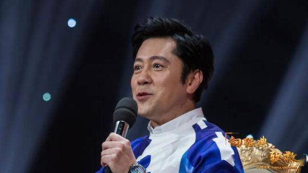 扎根部队爱的是《东西南北兵》跋涉不停追随着《中国朝前走》青山踏遍