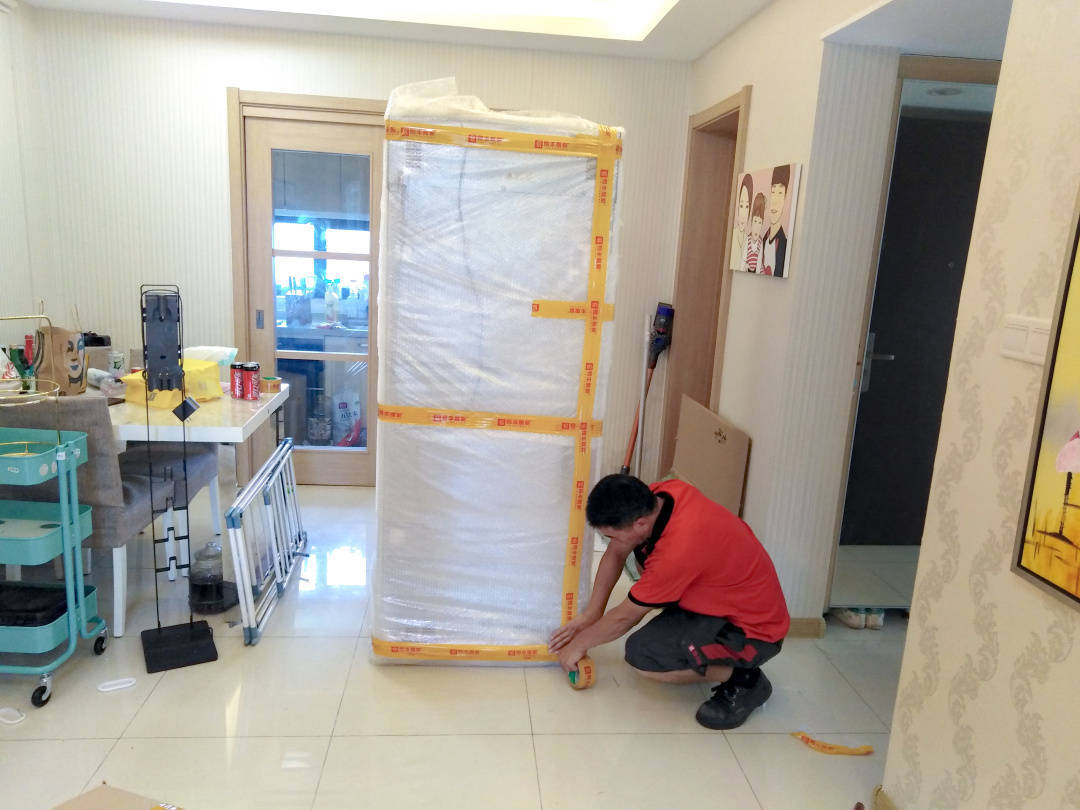 冰箱搬运时可以平放吗?家电搬运全攻略来啦!快码住!_过程_胶带_包装