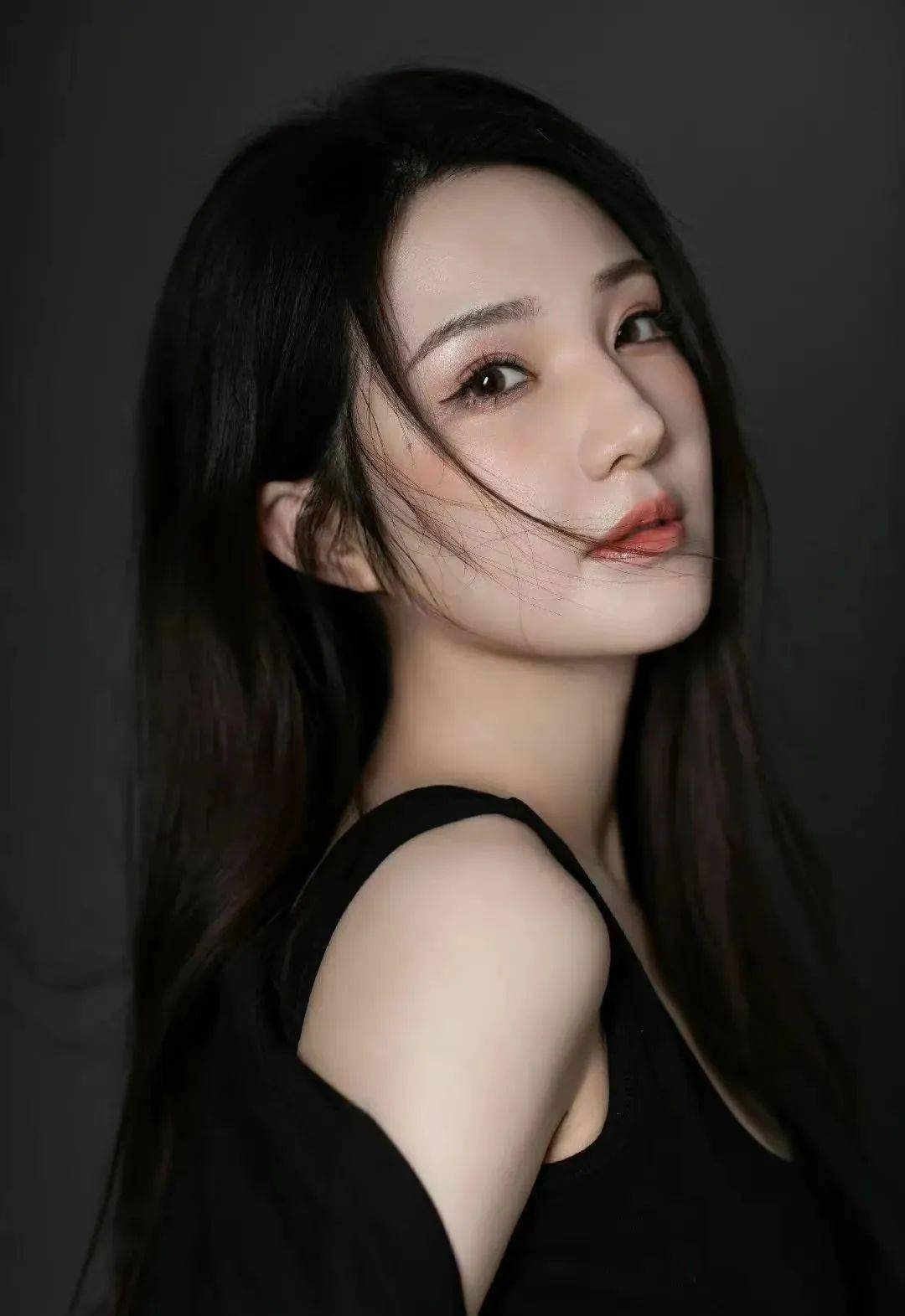 "新晋港风女星"桂晶晶有什么不一样?_叮当_观众_将军